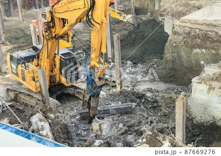 解体工事　建物解体　クラッシャー 87669276