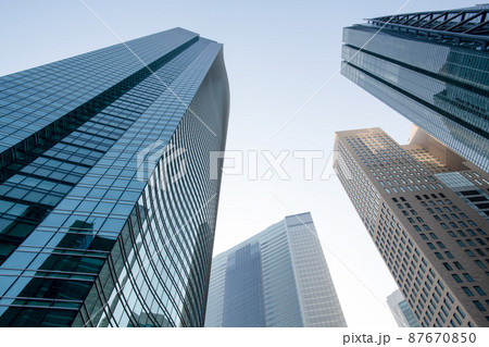 東京都内ビル群の都市風景 東京都内ビル群の都市風景 87670850
