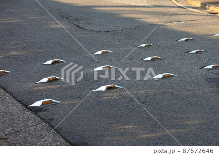 チャッターバー  (道路鋲)　イメージ 87672646