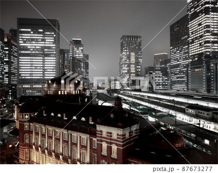 東京駅夜景 東京駅夜景 87673277