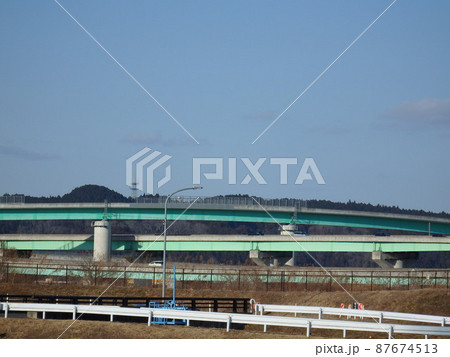 利府ジャンクションと青空の風景 87674513
