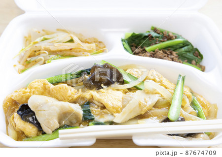 美味しい豚肉とキクラゲの中華炒めのテイクアウト 87674709