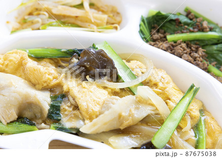 美味しい豚肉とキクラゲの中華炒めのテイクアウト 87675038