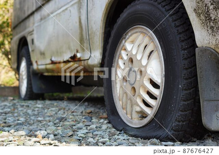 放置された廃車 87676427