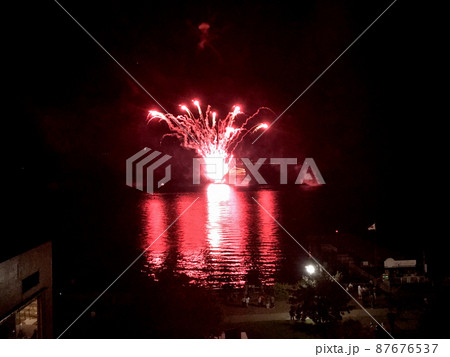 洞爺湖の花火打ち上げ 洞爺湖の花火打ち上げ 87676537