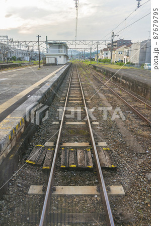 美祢線 ローカル線 ディーゼルカー 厚狭駅 美祢 線路 美祢線 ローカル線 ディーゼルカー 厚狭駅 美祢 線路 87679795
