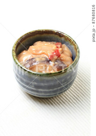 塩辛、塩と麹だけで仕込んだ添加物無しの塩分四％の自家製塩辛 87680816