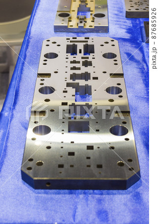 machined steel plate for manufacturing tooling machined steel plate for manufacturing tooling 87685926