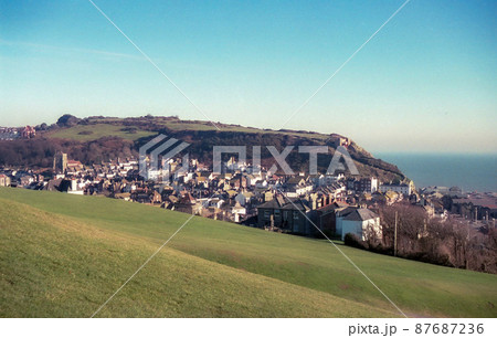 イギリス南部ヘイスティングとライの街並み1990年代 87687236