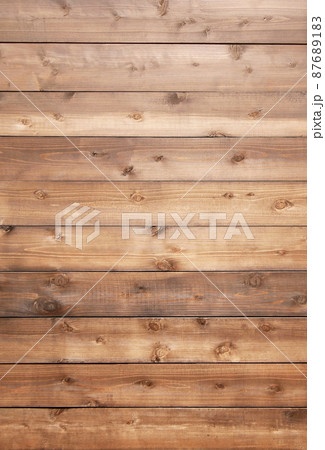 木目や節のある赤茶色の板が並ぶ縦長の背景画像 木目や節のある赤茶色の板が並ぶ縦長の背景画像 87689183