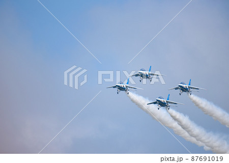 T-4ブルーインパルス　アクロバット飛行 87691019