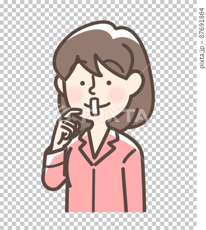 口にテープを貼っている女性 87691864