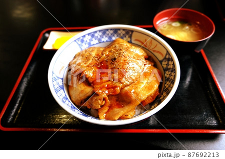 豚丼 豚丼 87692213