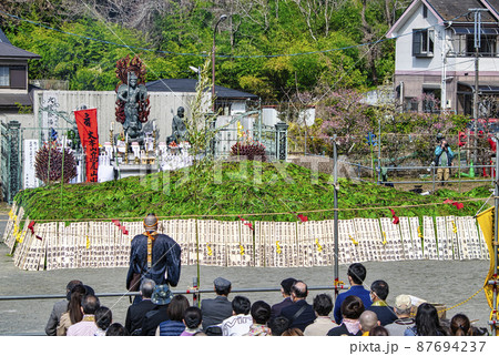東京都　高尾山薬王院　火渡り祭 87694237