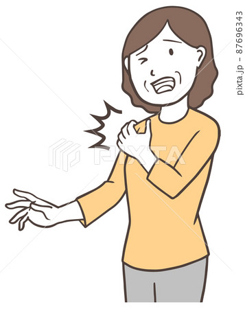 五十肩、四十肩、肩が痛くて上がらない中年女性のおばさん 87696343