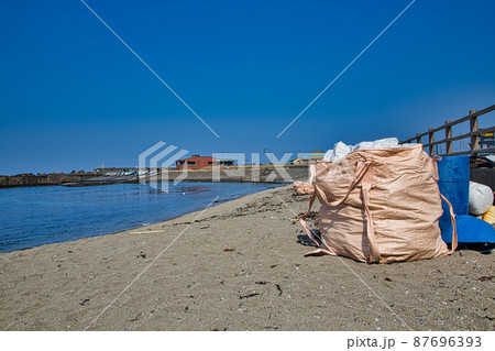 海洋汚染（越前海岸） 87696393