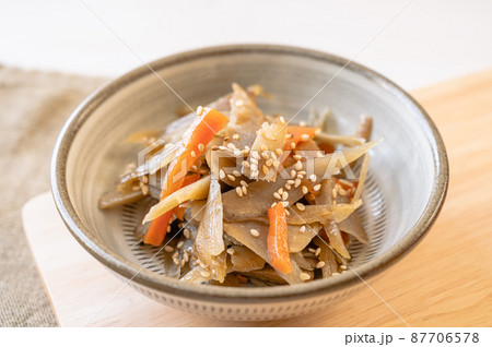 きんぴらごぼう 87706578