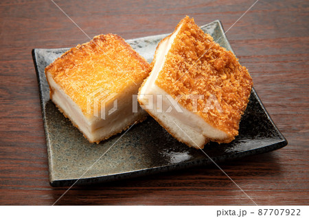 長崎名物の揚げサンドイッチ 長崎名物の揚げサンドイッチ 87707922