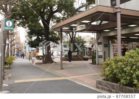 東高円寺駅　入口　東京メトロ 87708557