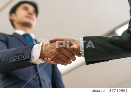 ビジネスシーン 87710961