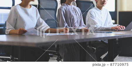 ビジネスシーン 87710975