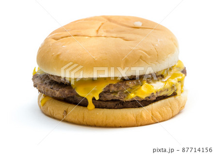 チーズバーガー 白バック チーズバーガー 白バック 87714156