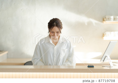 サロン 受付 サロン 受付 87719708