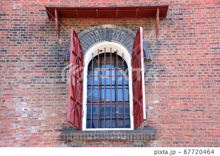 趣きある煉瓦造りの壁面 趣きある煉瓦造りの壁面 87720464