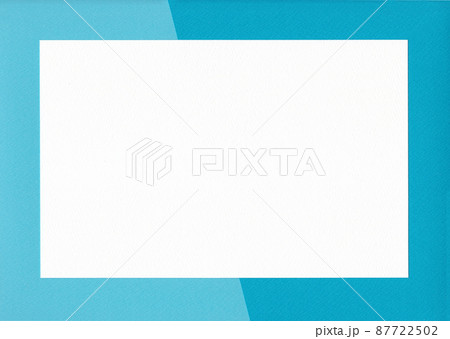 スカイブルーのファンシーペーパーのフレーム背景  87722502