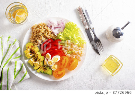 Shrimp salad with avocado, tomatoes and quail eggs. diet food Shrimp salad with avocado, tomatoes and quail eggs. diet food 87726966