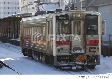 冬の釧網本線:快速しれとこ摩周号 冬の釧網本線:快速しれとこ摩周号 87741458