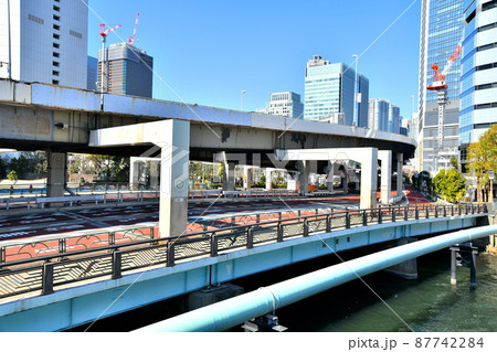 新浜崎橋より浜崎橋/竹芝方面を望む(東京都港区)【2022.2】 新浜崎橋より浜崎橋/竹芝方面を望む(東京都港区)【2022.2】 87742284