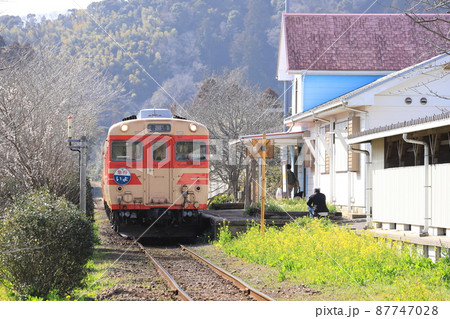 3月上旬のいすみ鉄道「総元駅」とキハ28 3月上旬のいすみ鉄道「総元駅」とキハ28 87747028