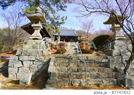 【瀬戸内三十三観音霊場】第十一番 明王寺の冬の参道11 岡山県岡山市東区 【瀬戸内三十三観音霊場】第十一番 明王寺の冬の参道11 岡山県岡山市東区 87747852
