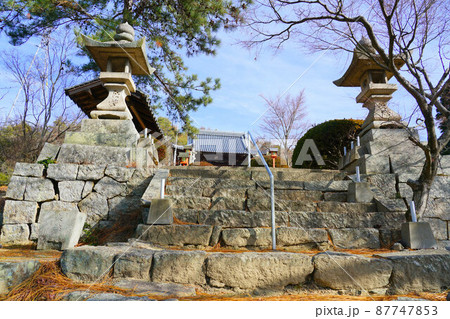 【瀬戸内三十三観音霊場】第十一番 明王寺の冬の参道12 岡山県岡山市東区 【瀬戸内三十三観音霊場】第十一番 明王寺の冬の参道12 岡山県岡山市東区 87747853