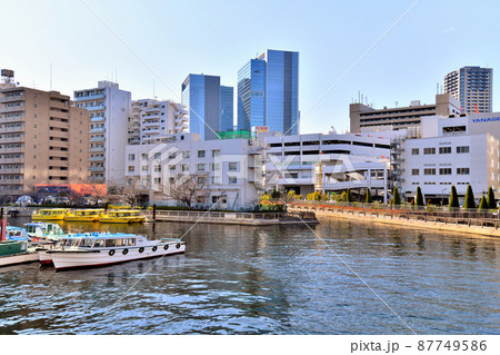 日の出橋より芝浦運河、新芝運河合流付近を望む(東京都港区)【2022.2】 87749586