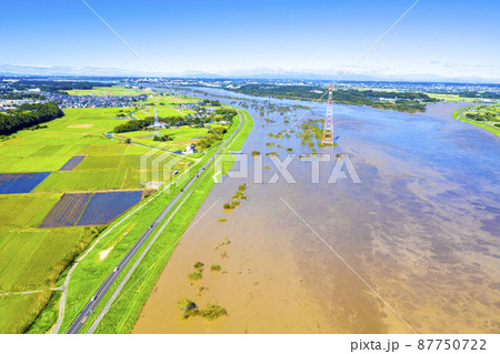 台風により増水した利根川中流域（2019年台風19号）	 87750722