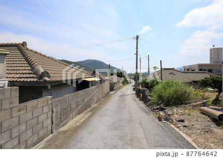 沖縄 伊平屋 島の風景(田名集落) 沖縄 伊平屋 島の風景(田名集落) 87764642