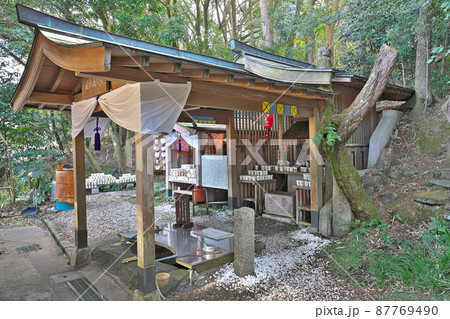 【恋の水神社】 愛知県知多郡美浜町奥田中白沢 87769490