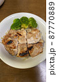 鶏肉の酒粕漬け焼き 87770889