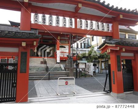 神楽坂の善國寺（山門） 87772448