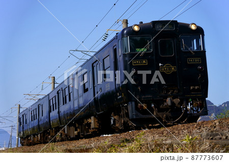 日豊本線を走行する特急はやとの風 日豊本線を走行する特急はやとの風 87773607