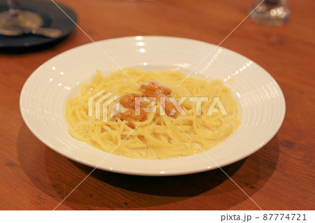 ウニのクリームパスタ☆スパゲッティ 87774721