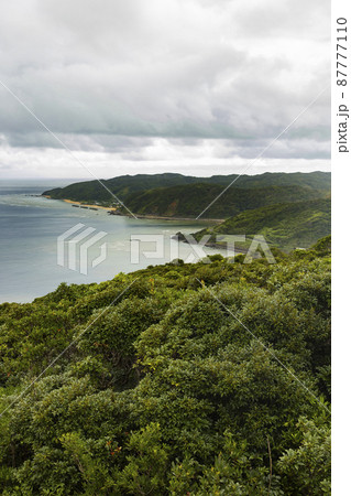 奄美大島北部 蒲生崎観光公園 展望台から見た風景 奄美大島北部 蒲生崎観光公園 展望台から見た風景 87777110