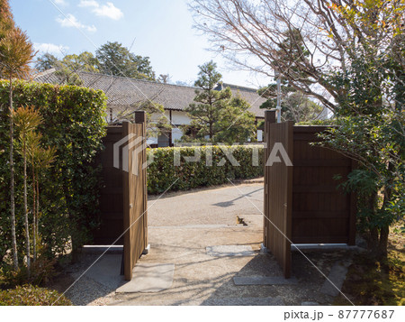 掛川城の二の丸茶室からの二の丸御殿 87777687