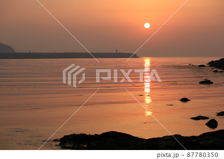 朝焼け 海 景色 87780350