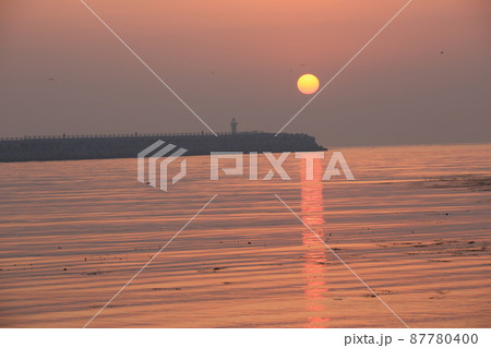 朝焼け 海 景色 87780400