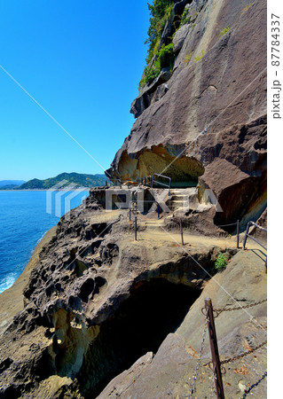 鬼ヶ城・七里御浜と水平線を一望する、見張りに適した鬼の見張り場・世界遺産・熊野・三重県熊野市(19) 87784337