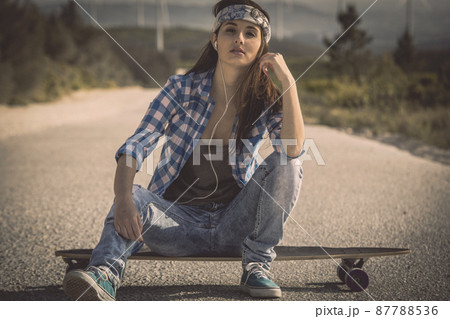 Skater Girl 87788536