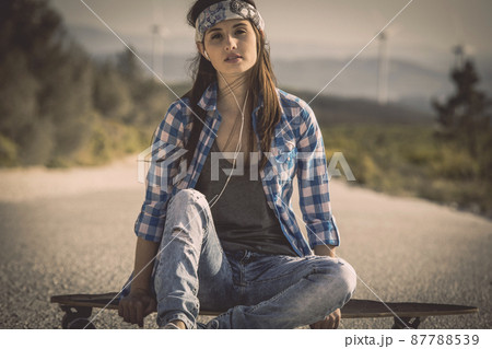 Skater Girl 87788539